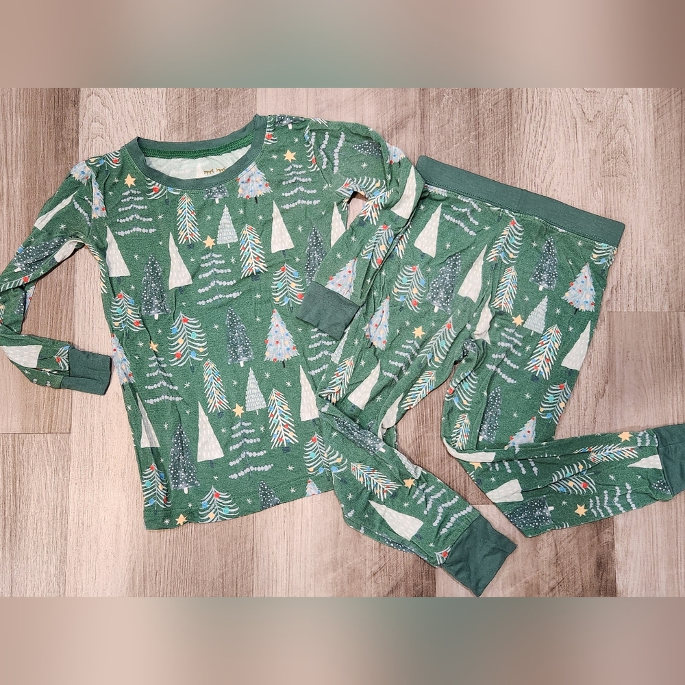 GUC Little Sleepies green twinkling Christmas trees 2pc set in 2T
